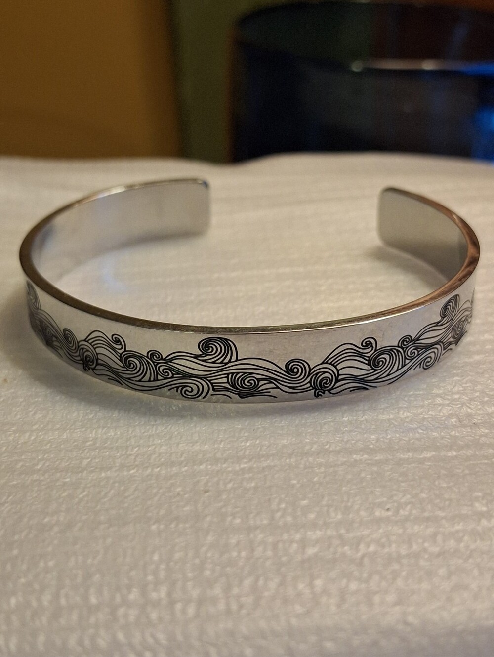 Sister Inspire Friendshp Bracelet Cuff NOT SISTERS BY BLOOD BUT SISTERS BY HEART